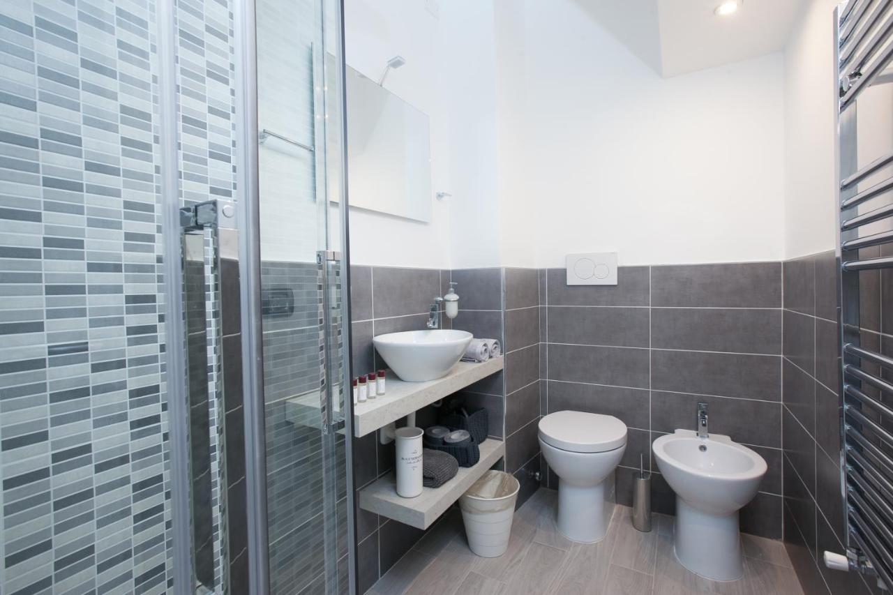 Amazing And New Penthouse In City Center 米兰 外观 照片