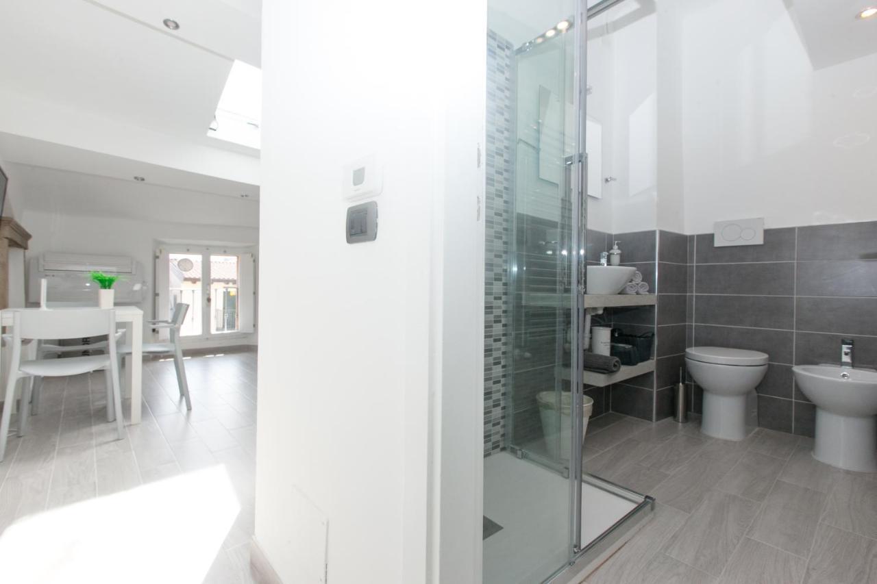 Amazing And New Penthouse In City Center 米兰 外观 照片